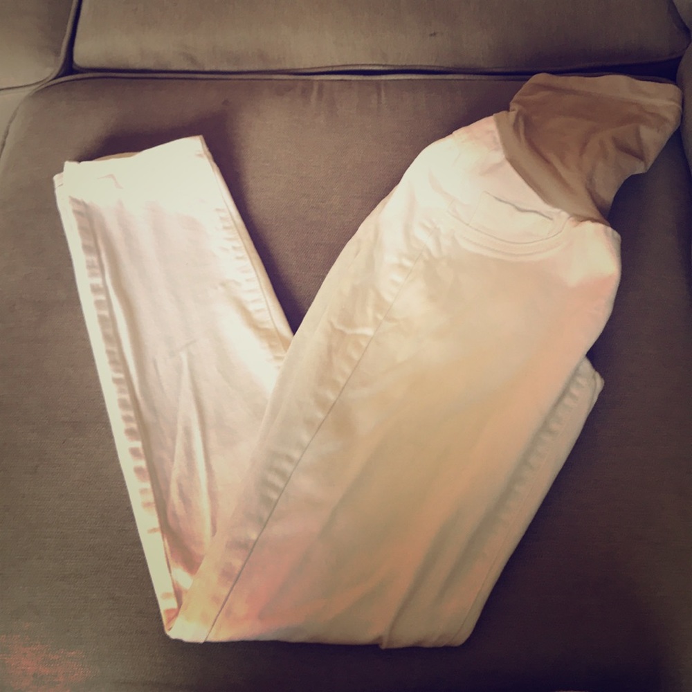 Jessica Simpson white maternity jeans.